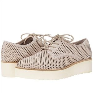 NEW Vince Camuto Nillindie Misty Platform Sneakers
